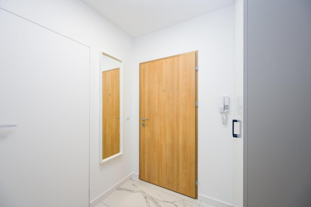 Apartament Latarnikow Gdansk Letnica Prostywynajem エクステリア 写真